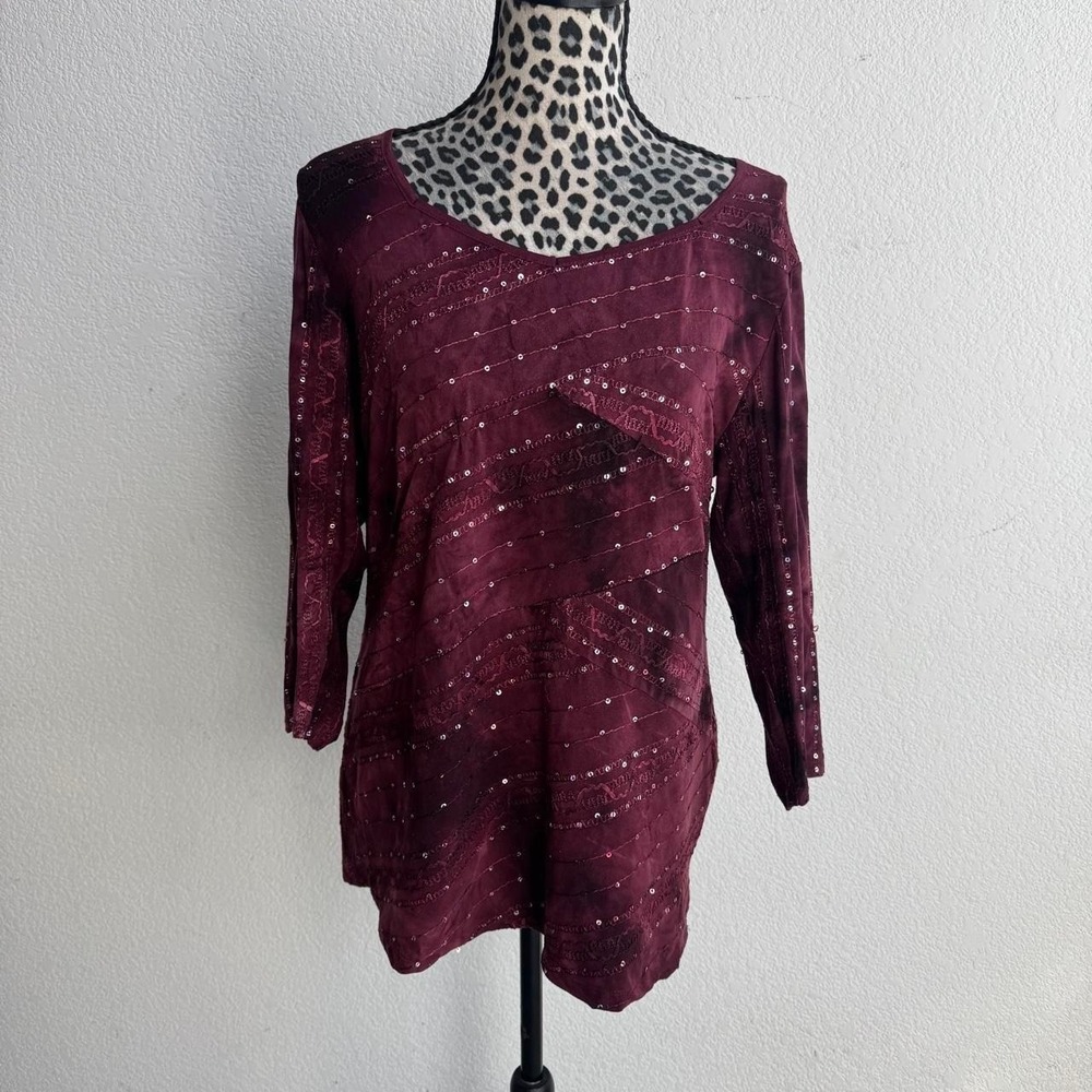 Dressbarn burgundy sequin blouse with silver sequin 3/4 sleeves